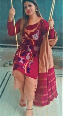 କରୋନା ପ୍ରଭାବ : ଫିକା ପଡିଲା ରାଜମଉଜ ନିଜ ଘର ଅଗଣାରେ ଝିଅ ଖେଳିଲେ ଦୋଳି