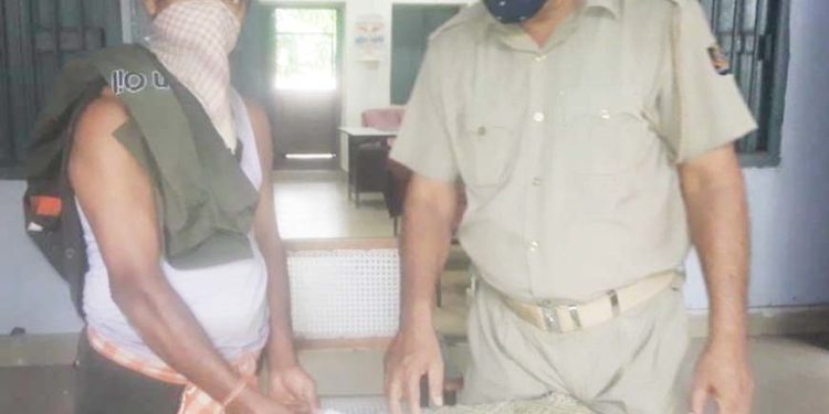 ଇଣ୍ଡେନ୍ ଗ୍ୟାସ କର୍ମଚାରୀଙ୍କୁ ମରଣାତ୍ମକ ଆକ୍ରମଣ କରି ୧୩ହଜାର ୫ଶହ ଟଙ୍କା ଛଡାଇ ନେଲେ