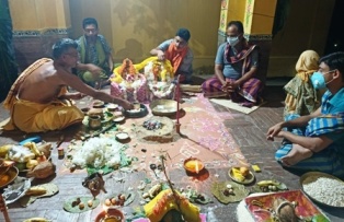 ଶୀତଳଷଷ୍ଠୀ ଯାତ୍ରା ଉଦଯାପିିତ : ବିବାହ ବନ୍ଧନରେ ଦେବ ଦମ୍ପତି