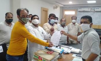 ଟୀକାକରଣ କୁ ତ୍ୱରାନ୍ୱିତ କରିବା ସହ ମାଗଣା ଟୀକା ପ୍ରଦାନ ; କଂଗ୍ରେସ ପକ୍ଷରୁ ଜିଲ୍ଲାପାଳଙ୍କ ଜରିଆରେ ରାଷ୍ଟ୍ରପତିଙ୍କୁ ସ୍ମାରକ ପତ୍ର ପ୍ରଦାନ