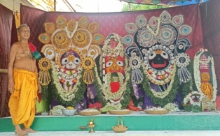 ଗଜାନନ ବେଶରେ ଦର୍ଶନ ଦେଲେ ଚତୁର୍ଦ୍ଧାମୂର୍ତି. ପାବନ ଶ୍ରୀକ୍ଷେତ୍ରରେ ଚତୁର୍ଦ୍ଧାମୂର୍ତିଙ୍କ ସ୍ନାନ ଯାତ୍ରା ଫିକା ପଡ଼ିଲା