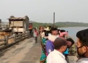 ସେଲଫି ନେଉଥିଲେ , ଡ୍ୟାମକୁ ଖସି ପଡ଼ିଲେ