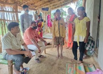 ସୁମନ୍ତ ଧରୁଆଙ୍କର ଘରେ ପହଞ୍ଚିଲା ପ୍ରଶାସନ : ଗୋଟିଏ ଦିନରେ ଦିଆଗଲା ରାସନ କାର୍ଡ