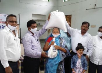 ଭିଜନ୍ ଫୋର୍ ସ୍ପିରିଚୁଆଲ ଆଣ୍ଡ ସୋସିଆଲ ଆକ୍ସନ ତରଫରୁ ମାର୍ଲବା ଓ ଗୋଡା ଗ୍ରାମରେ ଶୁଖିଲା ଖାଦ୍ୟ ବଣ୍ଟନ