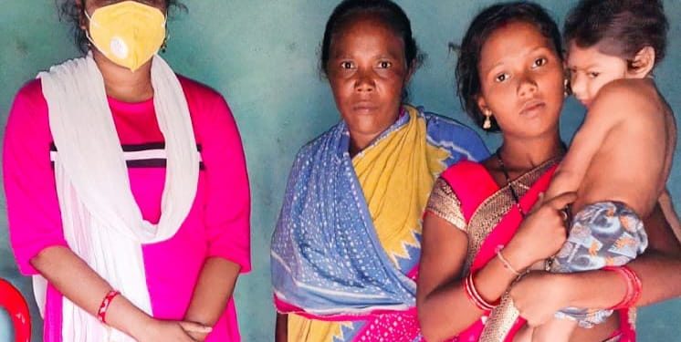 ଅସହାୟ ଶିଶୁକୁ ସହାୟତା ପ୍ରଦାନ କରିବା ନିମନ୍ତେ ନିବେଦନ କଲେ ଦୀପା ବାରିକ