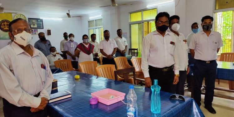 କନ୍ଧମାଳର ବରିଷ୍ଠ ଆଇନଜିବୀଙ୍କ ବିୟୋଗରେ ଶୋକସଭା ଅନୁଷ୍ଠିତ