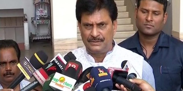 ଚଳିତ ବର୍ଷ ମାଟ୍ରିକ୍ ରେଜଲ୍ଟକୁ ନେଇ ଚାଲିଥିବା ବହୁ ବାଦ ବିବାଦଖୁ ନେଇ ପ୍ରତିକ୍ରିୟା ରଖିଲେ ଗଣଶିକ୍ଷା ମନ୍ତ୍ରୀ ସମୀର ଦାଶ