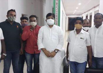 କନ୍ଧମାଳ ପର୍ଯ୍ୟବେକ୍ଷକଙ୍କ ଦିନିକିଆ ନୂଆଗାଁ ଗସ୍ତ : ବିଜେଡିର କାର୍ଯ୍ୟକାରିଣୀ ବୈଠକରେ ସଂଗଠନକୁ ସୁଦୃଢ କରିବାକୁ ଆହ୍ୱାନ