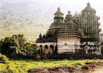 ଗଡ ମଧୁପୁର ରାଜ ପରିବାର ରେ ତେଜୁଛି ସମ୍ପତ୍ତିର ବିବାଦ , ଜିଲ୍ଲାପାଳଙ୍କ ନିକଟରେ ଅଭିଯୋଗ