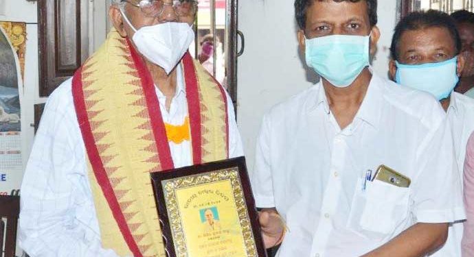 ଜାତୀୟ ଡାକ୍ତର ଦିବସ ରେ ଡାକ୍ତର ଶିଶିର ସାହୁ ସମ୍ବର୍ଦ୍ଧିତ