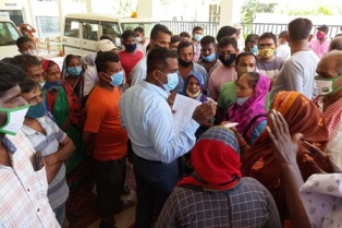 ୧୩ ଦଫା ଦାବୀରେ ପୌର କାର୍ଯ୍ୟାଳୟ ଘେରିଲେ ୧୬ନଂ ୱାର୍ଡ଼ ବାସିନ୍ଦା