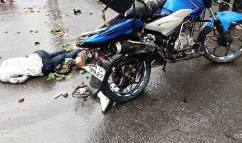 ଅଜଣା ଗାଡି ଧକ୍କାରେ ବାଇକ ଦୁର୍ଘଟଣା ଘଟି ଦୁଇ ମୃତ