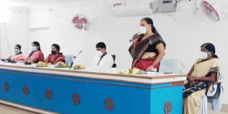 ଓଡ଼ଗାଁ ରେ ଜିଲ୍ଲା ସ୍ତରୀୟ ବିଜୁ ମହିଳା ଜନତା ଦଳର ସମାବେଶ 