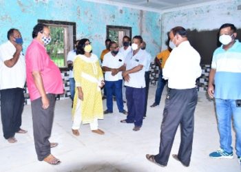 ସରକାର ଙ୍କ ର ସ୍ମାର୍ଟ ବିଦ୍ୟାଳୟ ର ପ୍ରକଳ୍ପ କାର୍ଯ୍ୟ ସମୀକ୍ଷା କଲେ : ନୟାଗଡ଼ ଜିଲ୍ଲାପାଳ – ପୋମା ଟୁଡୁ