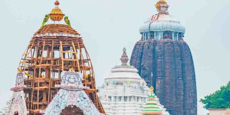 ପୁରୀ : ତିନିରଥର ଘୋଡା ମରାମତି ସହ ରଙ୍ଗ କାର୍ଯ୍ୟ ଶେଷ