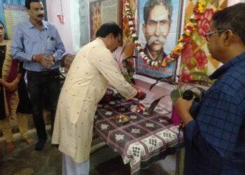 ବରଗଡ଼ : ରକ୍ଷା ବନ୍ଧନ ଓ କବି ଗଙ୍ଗାଧର ମେହେରଙ୍କ ଜୟନ୍ତୀ ଉତ୍ସବ
