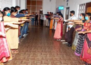 ଜିଲ୍ଲାପାଳ ଙ୍କ କାର୍ଯ୍ୟାଳୟ ରେ ଶପଥ ପାଠ ସଭା