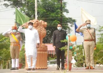 ବାରିପଦା ଠାରେ ୭୫ତମ ସ୍ୱାଧୀନତା ଦିବସ ପାଳିତ – ଗୃହ ଓ ନଗର ଉନ୍ନୟନ ମନ୍ତ୍ରୀ ପ୍ରତାପ ଜେନା