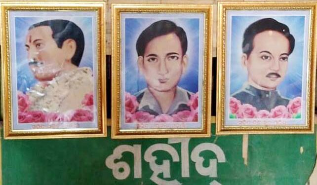 ସ୍ୱାଧୀନତାର 75 ବର୍ଷ ପୂର୍ତ୍ତି ତଥା ଗଡଜାତ ମିଶ୍ରଣ ର 75ବର୍ଷ ଉପଲକ୍ଷେ ପୁନଃ ଉଦ୍ଧାର ହେବକି ରଣପୁର ପଞ୍ଚାୟତ ସମିତି ସ୍ମାରକୀ ସ୍ତମ୍ଭ..?