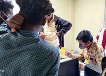 ଶ୍ରମିକଙ୍କ ମଜୁରୀ ଟଙ୍କା ଆତ୍ମସାତ କରିଥିବା ଘଟଣା : ନାଏବ ସରପଞ୍ଚ ମଜୁରୀ ଟଙ୍କା ଦେବାକୁ ଚୁକ୍ତିନାମା କଲେ