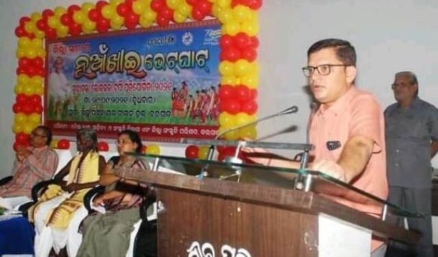 ଗାଇସିଲେଟ ର ସରଗମଲ୍ଲି ଅନୁଷ୍ଠାନ ମୁଖ୍ୟ ମନ୍ତ୍ରୀ ଟ୍ରଫି ହାସଲ