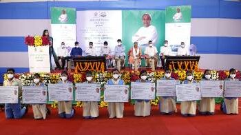 ଓଡିଶା ଆଦର୍ଶ ବିଦ୍ୟାଳୟରେ ନିଯୁକ୍ତ ଶିକ୍ଷକ ଆଦର୍ଶ ବିଦ୍ୟାଳୟ ଗୁଡିକ ପାଇଁ ଦଶ ସୂତ୍ରୀ ଲକ୍ଷ୍ୟ ରଖିଲେ ମୁଖ୍ୟମନ୍ତ୍ରୀ