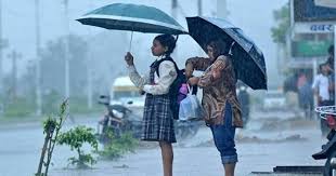 ଗଣଶିକ୍ଷା ମନ୍ତ୍ରୀଙ୍କ ଘୋଷଣା – ବର୍ଷା ଯୋଗୁଁ ୧୨ ଜିଲ୍ଲାରେ ସ୍କୁଲ ଛୁଟି 