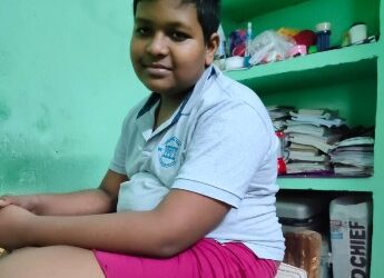 ଭୁବନେଶ୍ୱର ଶିରିପୁର ଶତାଦ୍ଧୀନଗର ବ୍ୟାଙ୍କ କଲୋନୀ ଅଞ୍ଚଳରେ ଆଜି ଦ୍ୱିପ୍ରହର ଦୁଇଟା ବେଳେ ଏଭଳି ଅଘଟଣା ଘଟିଛି – ଡ୍ରେନ୍ରେ ଭାସି ଯାଇଛନ୍ତି ୧୫ ବର୍ଷର ଛାତ୍ର