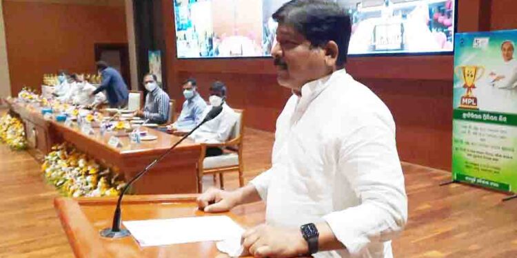 ସହରାଂଚଳ ଗୁଡ଼ିକରେ ବିକାଶ ଏବଂ ନାଗରିକ ମାନଙ୍କୁ ଉତମ ସେବା ଯୋଗାଇବା କ୍ଷେତ୍ରରେ – ମୁଖ୍ୟମନ୍ତ୍ରୀ ଶ୍ରୀ ନବୀନ ପଟ୍ଟନାୟକଙ୍କ ଦିଗ୍‌ଦର୍ଶନ