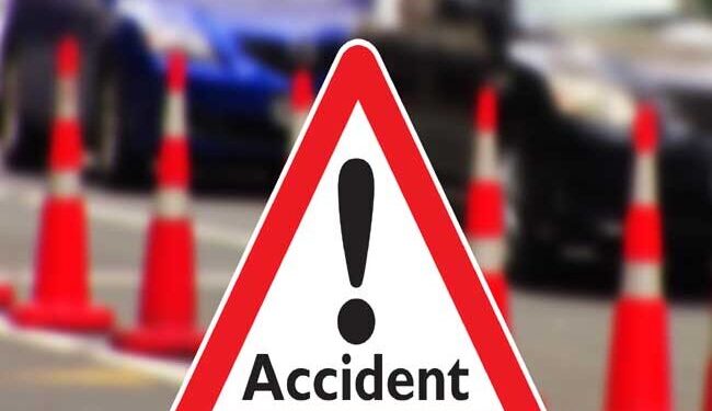 ପିକ୍‌ଅପ୍ ଭ୍ୟାନ୍ ଧକ୍କାରେ ଦୁଇଜଣଙ୍କ ମୃତ୍ୟୁ : ଦୁଇଜଣ ଗୁରୁତର ଫୁଲବାଣୀ ମେଡିକାଲରେ ଭର୍ତ୍ତୀ