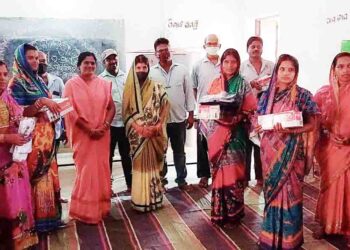 ନୂଆଗାଁ ବ୍ଲକ୍ : ପାଟୁଳି ସାହି ଉଚ୍ଚ ପ୍ରାଥମିକ ବିଦ୍ୟାଳୟ ରେ – ପୋଷାକ ବିତରଣ ଉତ୍ସବ ଅନୁଷ୍ଠିତ