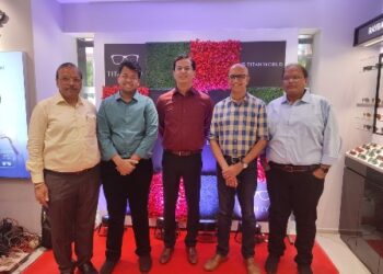 ଟାଇଟନ୍ ୱାର୍ଲଡ୍ ପକ୍ଷରୁ ଭୁୂବନେଶ୍ୱରରେ ପ୍ରଥମ ପ୍ରିମିୟମ୍ ଷ୍ଟୋର୍ ଉନ୍ମୋଚିତ