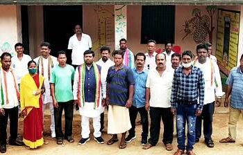 ଗଜପତି :- ଓଡିଶା-ଆନ୍ଧ୍ର ସୀମାନ୍ତ’ରେ ଥିବା ମୋହନା ନିର୍ବାଚନ ମଣ୍ଡଳୀ ଅନ୍ତର୍ଗତ ବିବାଦୀୟ ମାଣିକପାଟଣା ଗ୍ରାମ’ରେ ଜିଲ୍ଲା କଂଗ୍ରେସ ଓ ମୋହନା ବିଧାୟକ ଦାଶରଥି ଗମାଙ୍ଗ ଗସ୍ତ କରି ପରିସ୍ଥିତି ସମୀକ୍ଷା କଲେ