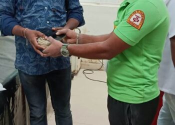 ରୋଗୀଙ୍କ ୫୦,୦୦୦ ଟଙ୍କା ସମେତ ମୂଲ୍ୟବାନ ଜିନିଷ ଫେରାଇଲେ ୧୦୮ ଆମ୍ବୁଲାନ୍ସ କର୍ମଚାରୀ