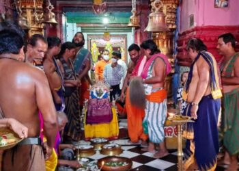 ସୁନିଆଁରେ ରଘୁନାଥଙ୍କ ପୀଠରେ ବାମନ ଜନ୍ମ ଓ ସୁନାବେଶ ପାଳିତ – ଓଡ଼ଗାଁ