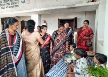 ବରଗଡ଼ ଜିଲ୍ଲା ବିଜେପି ମହିଳା ମୋର୍ଚ୍ଚା ପକ୍ଷରୁ ମିଷ୍ଟାନ୍ନ ବଣ୍ଟନ ଓ ବୃକ୍ଷ ରୋପଣ କାର୍ଯ୍ୟକ୍ରମ