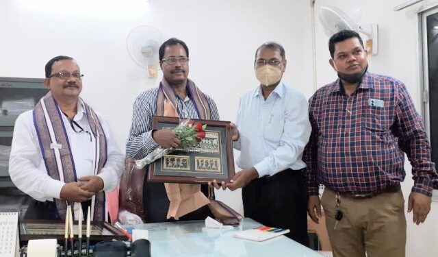 ଜିଲ୍ଲା ସୂଚନା ଓ ଲୋକ ସମ୍ପର୍କ କାର୍ଯ୍ୟ।ଳୟରେ ଅବସରକାଳୀନ ସମ୍ବର୍ଦ୍ଧନା