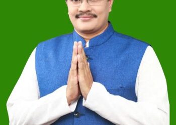 ବିଜେଡ଼ି ରେ ଯୋଗଦେଲେ : ବିଜେପି ଓ କଂଗ୍ରେସ ର ନେତୃବୃନ୍ଦ – ପଦ୍ମ ଓ ହାତ ଛାଡ଼ି ଶଙ୍ଖ ଫୁଙ୍କିଲେ