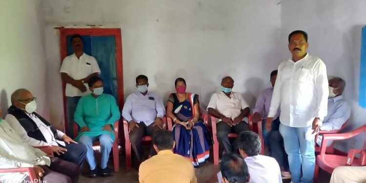 ବିଭିନ୍ନ ଦାବୀ ନେଇ ୧୨ ଘଣ୍ଟିଆ ଦାରିଙ୍ଗବାଡ଼ି ବନ୍ଦ ଡାକରା ଦେଲା କଂଗ୍ରେସ