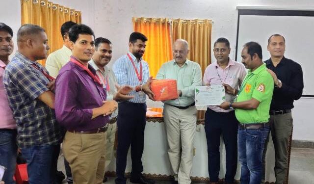 ନୟାଗଡ଼ରେ ୧୦୮ ଆମ୍ବୁଲାନ୍ସ କର୍ମଚାରୀ ମାନଙ୍କୁନେଇ ଟାଉନ ହଲ୍ ବୈଠକ ଅନୁଷ୍ଠିତ