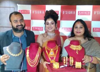 ନାୟିକା ଦେବିକା ଅରୁନ୍ଧତୀ ସାମଲଙ୍କ ଦ୍ୱାରା ସେନ୍‌କୋ ଗୋଲ୍ଡ ଆଣ୍ଡ୍ ଡାଇମଣ୍ଡସ୍‌ର ପ୍ରିମିୟମ୍ ଲକ୍‌ଜୁରି ସୋ’ରୁମ୍‌ ଡି’ସାଇନିଆ ଉଦ୍‌ଘାଟିତ