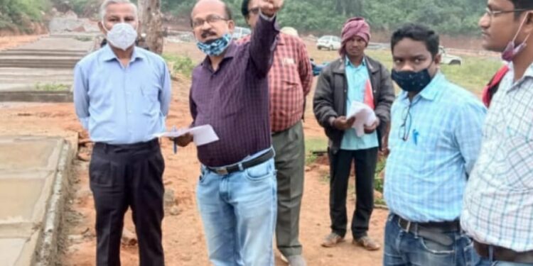 ଜଳସେଚନ ବିଭାଗର ଅତିରିକ୍ତ ମୁଖ୍ୟଯନ୍ତ୍ରୀଙ୍କ ଗଜପତି ଜିଲ୍ଲା ଆର୍. ଉଦୟଗିରି ବ୍ଲକଅନ୍ତର୍ଗତ ଛେଳିଗଡ ମଧ୍ୟମ ଜଳ ସେଚନ ପ୍ରକଳ୍ପପ ରିଦର୍ଶନ