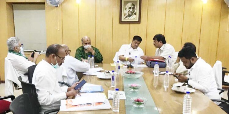 ପୁରୀ ଜିଲ୍ଲାରେ ବିଜୁ ସ୍ୱାସ୍ଥ୍ୟ କଲ୍ୟାଣ ସ୍ମାର୍ଟ କାର୍ଡ ବଣ୍ଟନର ଅଗ୍ରଗତି ନେଇ ଆଲୋଚନା