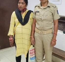 ୮ ଲକ୍ଷ ଟଙ୍କା ଠକେଇ କରିଥିବା ମହିଳା କୁ ଗିରଫ କଲା ନୂଆଗାଁ ପୁଲିସ୍