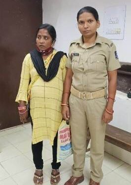 ୮ ଲକ୍ଷ ଟଙ୍କା ଠକେଇ କରିଥିବା ମହିଳା କୁ ଗିରଫ କଲା ନୂଆଗାଁ ପୁଲିସ୍