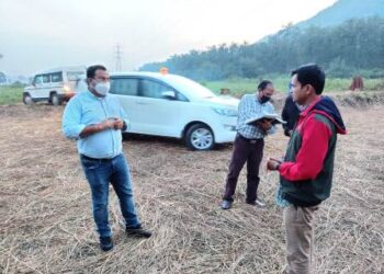 ମୋହନା ବ୍ଲକ  ଶିକୁଳିପଦର ସ୍କୁଲ ପରିଦର୍ଶନ କଲେ ଗଜପତି ଜିଲ୍ଲାପାଳ ଲିଙ୍ଗରାଜ ପଣ୍ଡା
