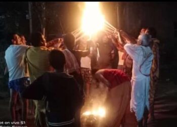 ଦୀପରେ ଆଲୋକିତ ଓ ବଡ ବଡୁଆ ହୋ… ଡାକରେ ପ୍ରକମ୍ପିତ ହେଲା ଗାଁ