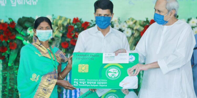 ନୂଆପଡା ଓ କୋମନାରେ ଦୁଇଟି ମେଗା ପାଇପ ପାଣି ପ୍ରକଳ୍ପ ଉଦ୍‌ଘାଟନ କଲେ ମୁଖ୍ୟମନ୍ତ୍ରୀ, ଜିଲ୍ଲାର ୮୦ ପ୍ରତିଶତଙ୍କ ପାଖରେ ପହଞ୍ଚିବ ଭଲ ପିଇବା ପାଣି