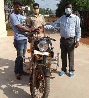 ଚାନ୍ଦପୁର ପୋଲିସ : ଛ ଘଣ୍ଟାରେ ଚୋର ଗିରଫ – ବୁଲେଟ ଉଦ୍ଧାର