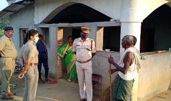 ଥୁଆପଦର ଗ୍ରାମରେ ଡକାୟତି : ମାରଣାସ୍ତ୍ର ଦେଖାଇ ଲୁଟିନେଲେ ନଗଦ ଟଙ୍କା ସହ ସୁନା ଓ ରୂପା